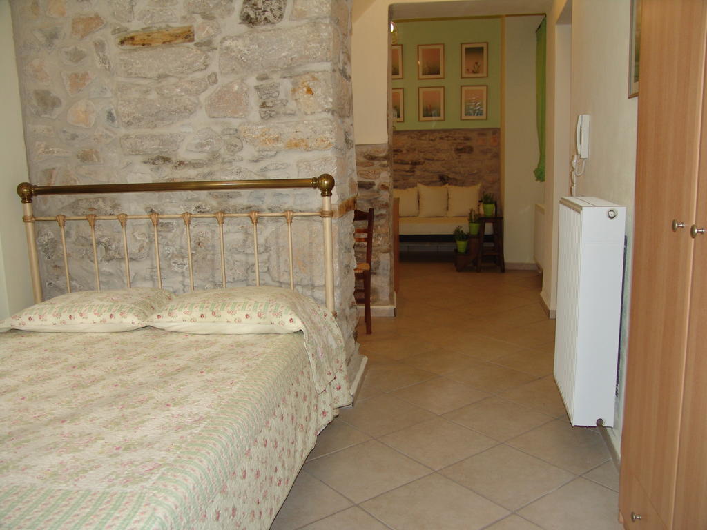 Antouanetta Apartments Ermoupoli Exterior photo